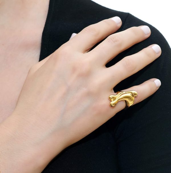 Model Embrace Ring GP